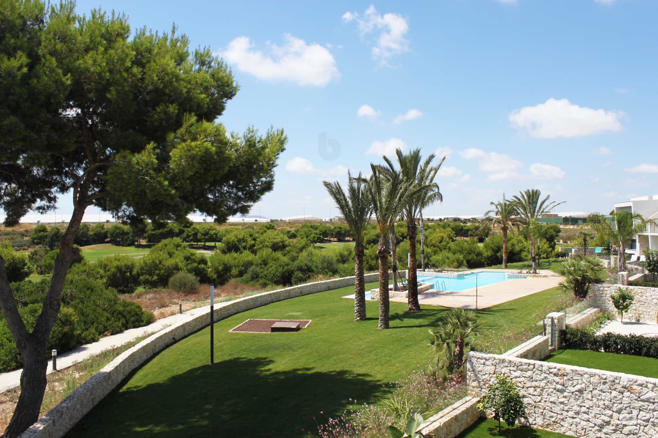 Zdjęcie nieruchomości w Pilar de la Horadada, Costa Blanca Południe – Apartament golfowy z 3 sypialniami i prywatnym solarium z widokiem na morze (1)